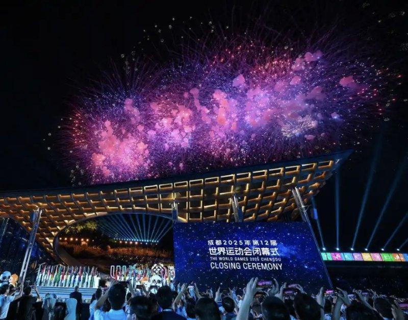 世运会闭幕夜被烟花圈粉？藏在客厅里的 “中国惊喜” 更上头！(图2)